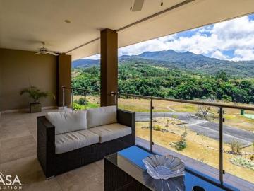 Condominio Penthouse con Excelente Vista en Venta Cerca del Centro de Boquete