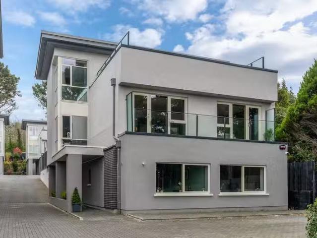 Condor, Killiney, Co. Dublin is for rent