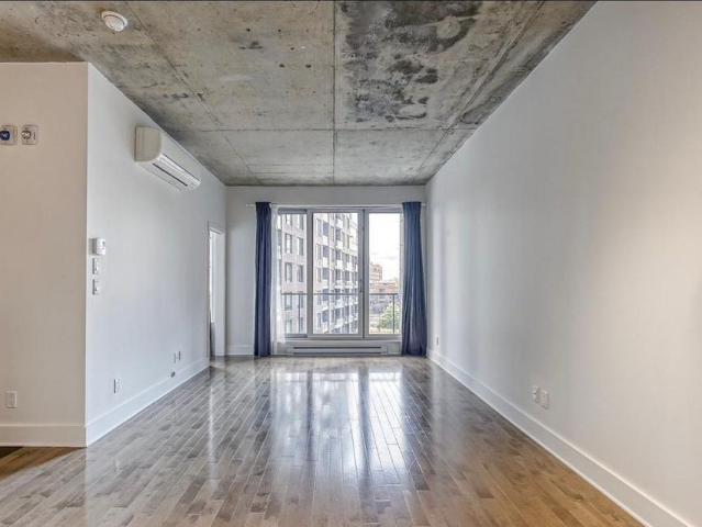 Condo3 1/2 Griffintown stationnement disponible meublé juillet 2026