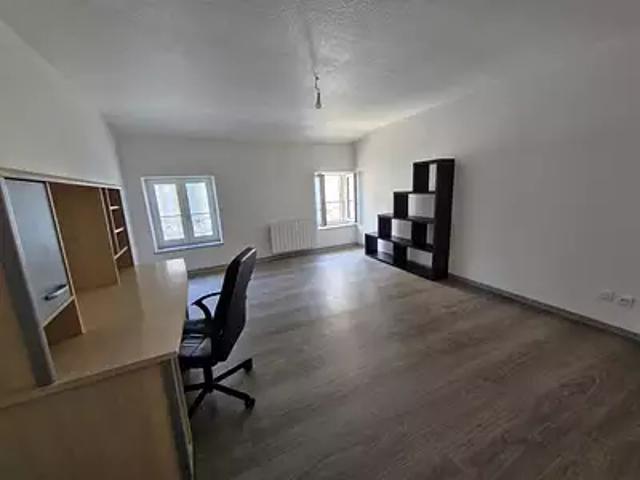 Condrieu 69420 Location appartement 2 pièces t2 au dernier étage