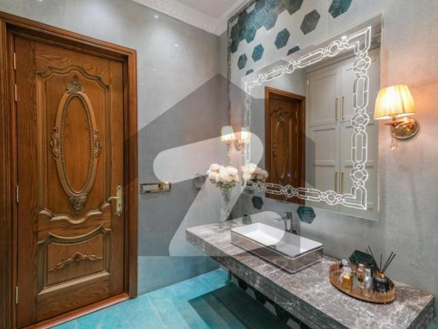 Coner 2 kanal faisal rasool designer house for sale near park or market dha phase 6
