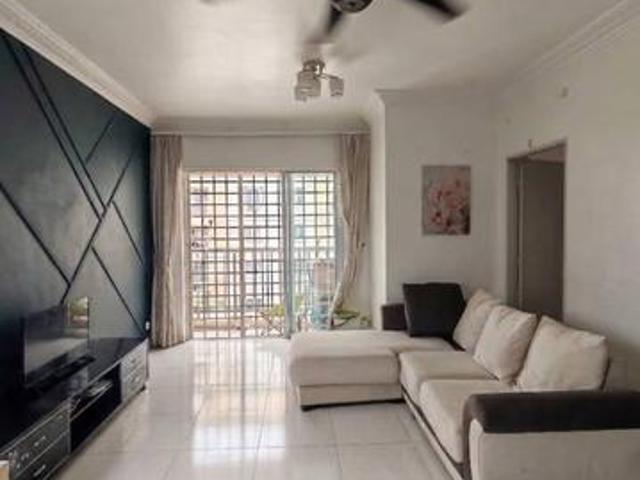 ConerLot Lakeview Apartment Partly Furnished Batu Caves