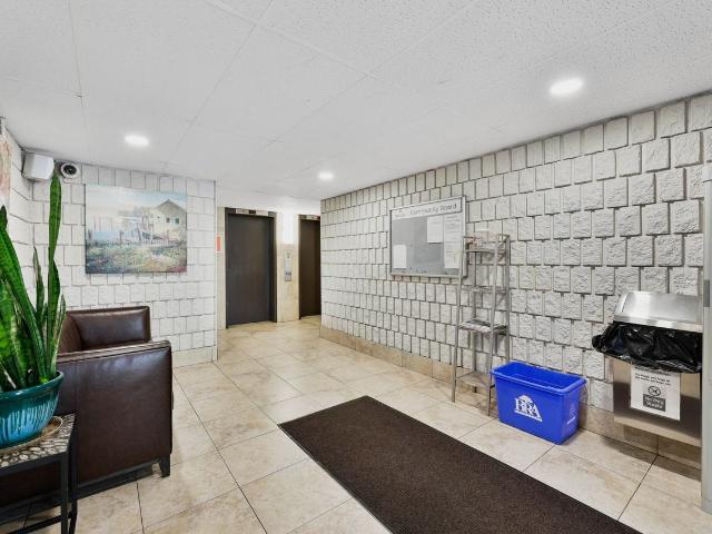Confederation Place Apartments 1 Bedroom Apartment for Rent at 104 Confederation Dr, St Thomas, ON N5P 4C1