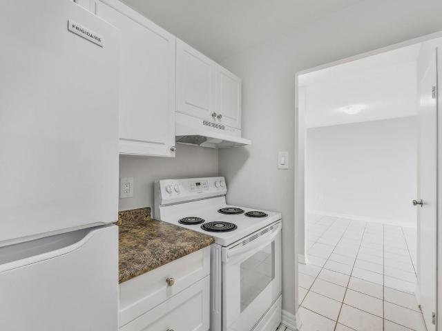 Confederation Place Apartments 2 Bedroom Apartment for Rent at 104 Confederation Dr, St Thomas, ON N5P 4C1