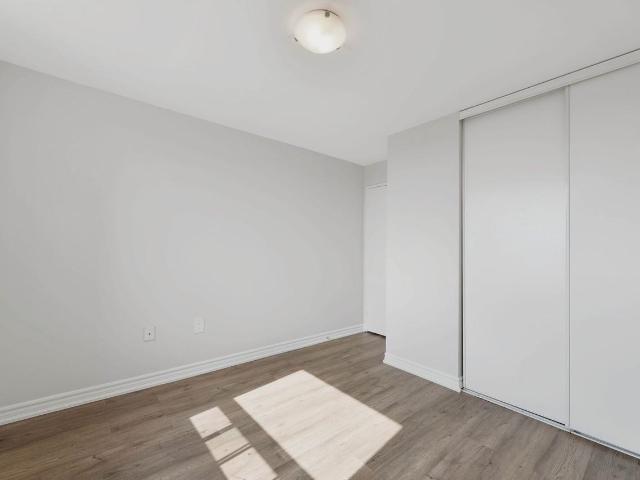 Confederation Place Apartments 2 Bedroom Apartment for Rent at 104 Confederation Dr, St Thomas, ON N5P 4C1
