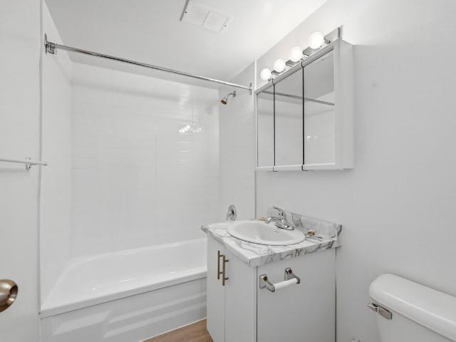 Confederation Square 2 1 Bedroom Apartment for Rent at 1205 Fennell Ave E, Hamilton, ON L8T 1T1