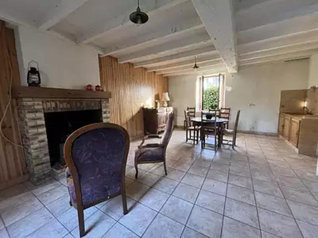 Confolens 16500 Achat / Vente maison 3 pièces t3 parking