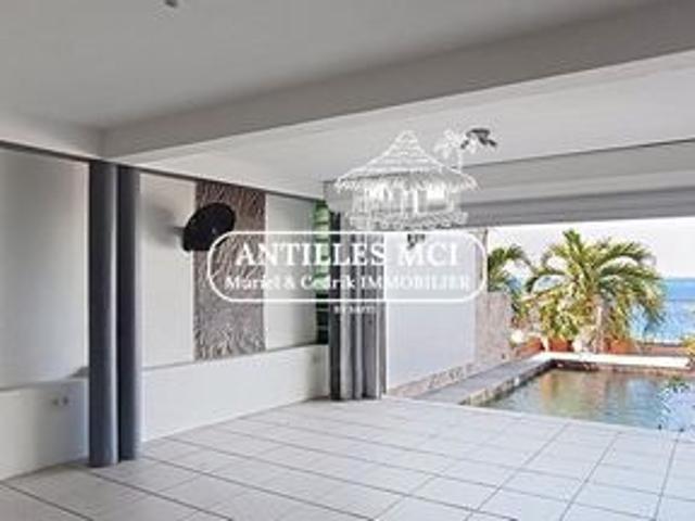 Confort, indépendance et vue mer se rejoignent