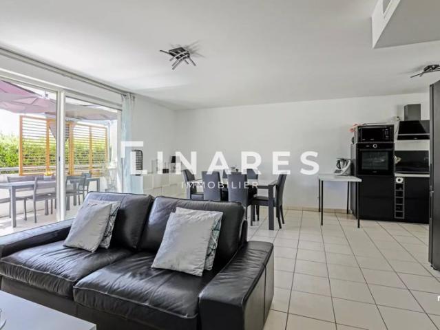 CONFORT & SÉRÉNITÉ Maison 4 pièces de 79m2 Terrasses Dou