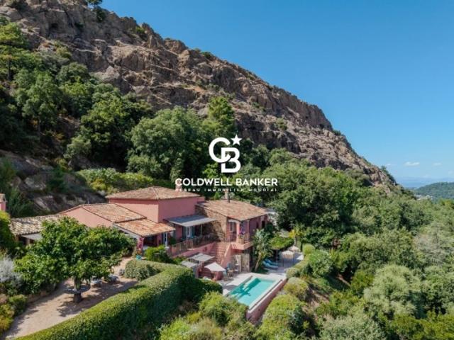 Confort, vue & authenticité et seulement 25 minutes de ST TROPEZ