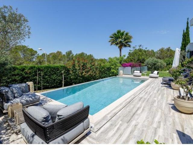 Confort y vistas espectaculares en una villa única