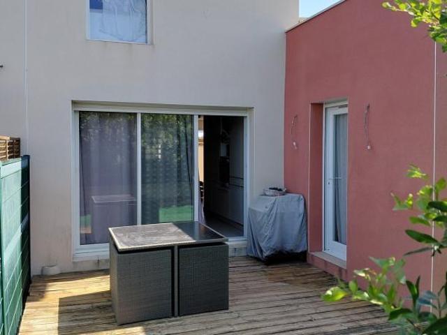 CONFORTABLE VILLA Récente de 2015 construite sur vide sanitaire