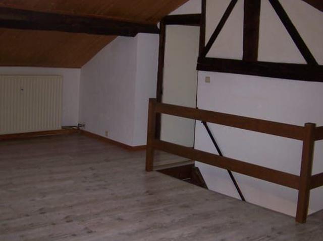Confortable appartement duplex 65m2  1ch  6820 Muno