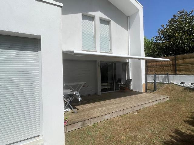 Confortable maison moderne au calme