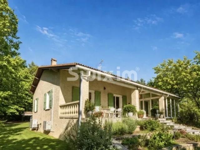 Confortable maison sur grand jardin avec studio indépendant Grignan