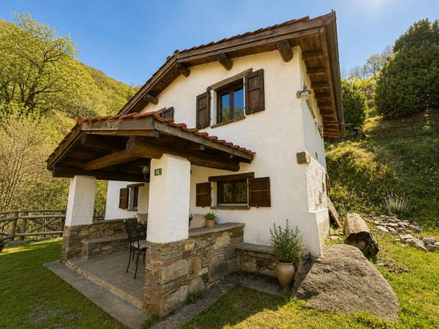 CONFORTEVOLE CASA 3.5 LOCALI DAL FASCINO STORICO A CAMIGNOLO