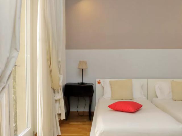 CONFORTEVOLE APPARTAMENTO VICINO A PONTE MILVIO