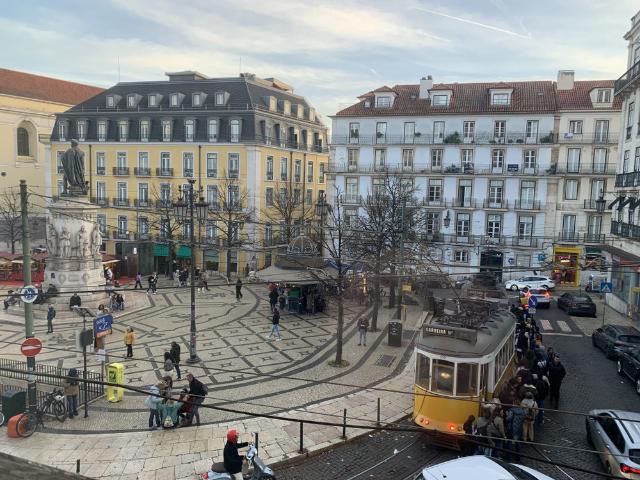 Conforto no Coração de Lisboa Pç Luís Camões