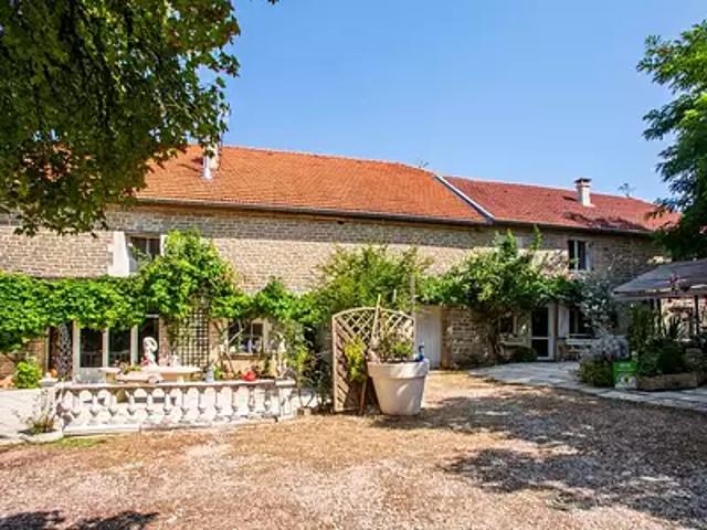 Confracourt 70120 Achat / Vente maison 14 pièces t14 jardin terrasse