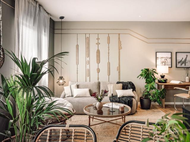 Congolese Inspired 2 Bedroom Apartment with Old World Charm in Trafalgar, Madrid Amsterdam Apartments for Rent