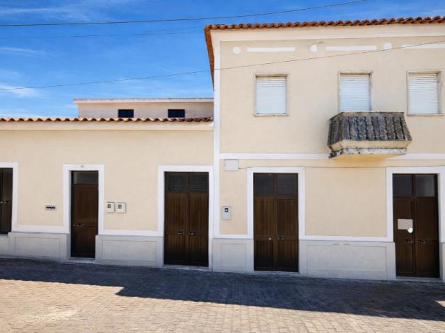 Conjunto de 3 habitações com 2.2ha na Chamusca