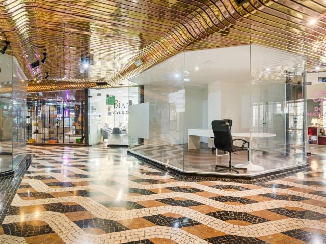 Conjunto de 3 Lojas, Investimento, Chiado, Lisboa 51m² Misericórdia