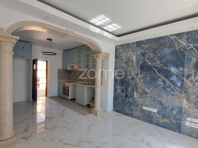 Conjunto de casas T2+T1 próximas às praias