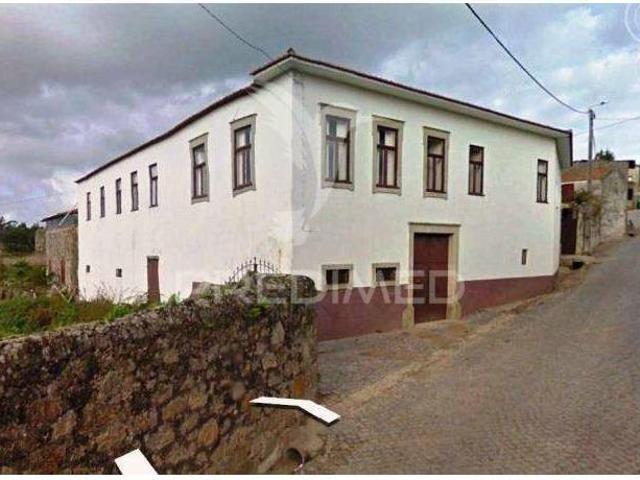 Conjunto de casas com terreno