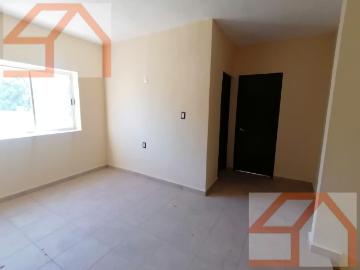 Conjunto de Casas Nueva Col. Villahermosa a media cuadra de la Divisoria Villahermosa