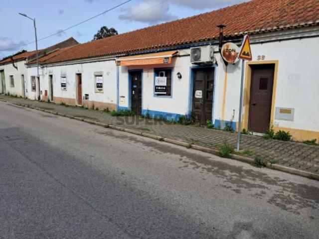 Conjunto de Casas para Obras