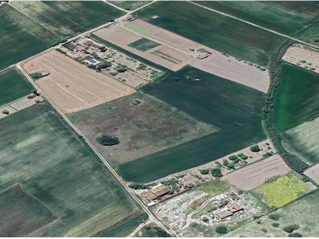 Conjunto de dos solares rústicos unificados de 9.000 m2 en Sant Joan