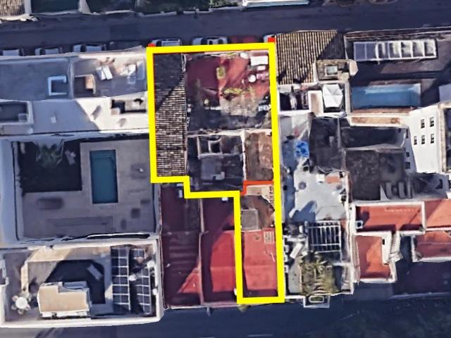 Conjunto inmobiliario de 305 metros cuadrados en El Terreno