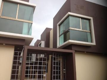Conjunto residencial, Boca Negra, Col. Puerto Mexico, Coatza