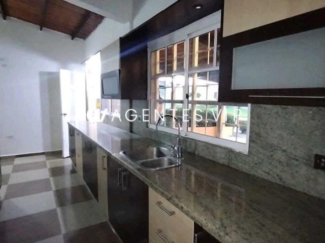 Conjunto Residencial Los Naranjos, Tipuro