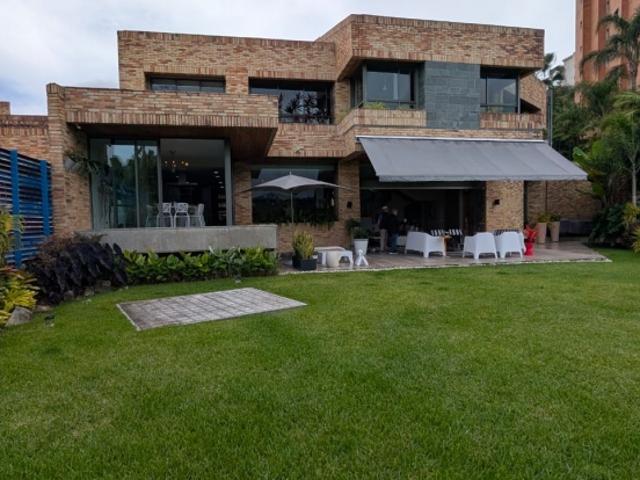 Conjunto residencial Mirador de los campitos, Exclusiva Casa, 960m