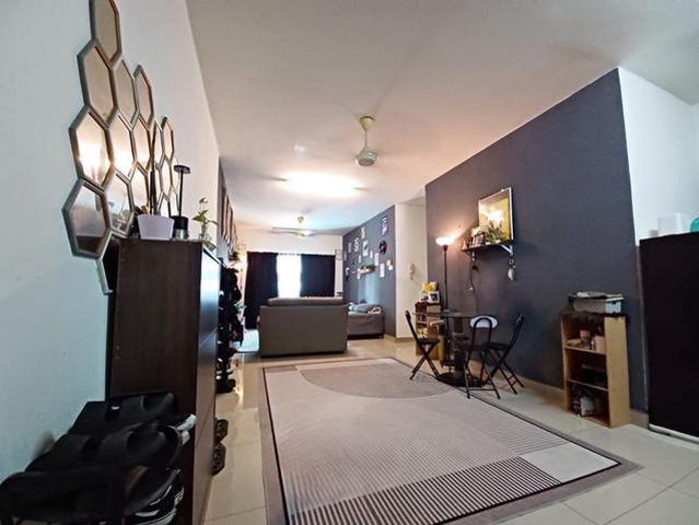 Connaught Avenue of an Affordable 3BR Condo with Partially Furnished