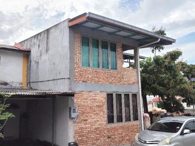 CONNER LOT 2 Storey BELOW MARKET Tmn Usaha Jaya Kepong