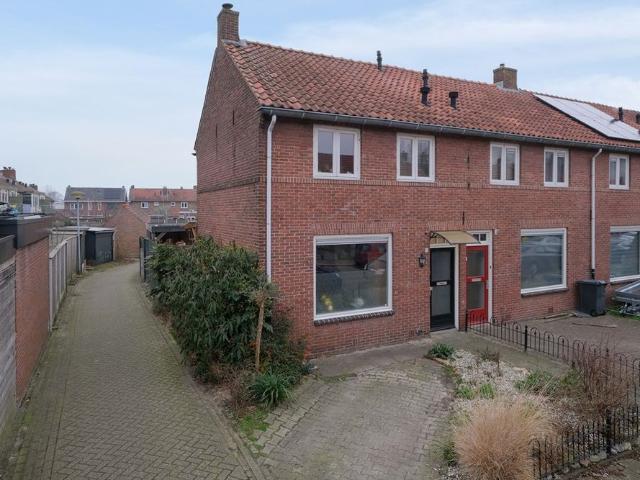 Constantijn Huygensstraat 33, 7606CM, Almelo, Overijssel 7606CM