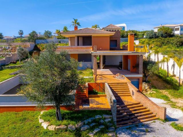 Construa a casa dos seus sonhos 175m² Lagos