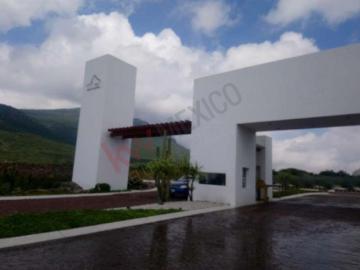 Construye tu casa en un lugar único y muy especial en Peña de Bernal