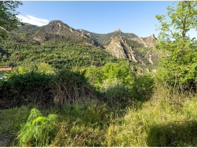 Construye tu casa o negocio en un lugar magnífico de Guejar Sierra