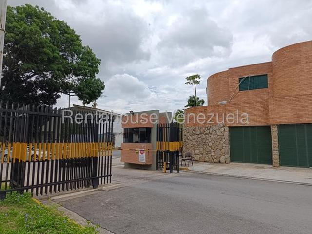 ¡CONSTRUYE TU SUEÑO EN EL TRIGAL NORTE! Terreno Exclusivo en Calle Cerrada SOLO CLIENTES 26 20515