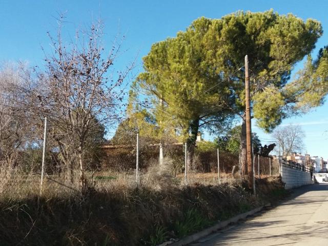 Construye tus sueños en Siétamo, última parcela disponible urbana de 525m