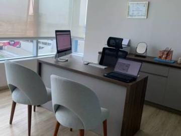 Consultorio de 10m2 RECEPCION, BAÑO, KITCHENETTE