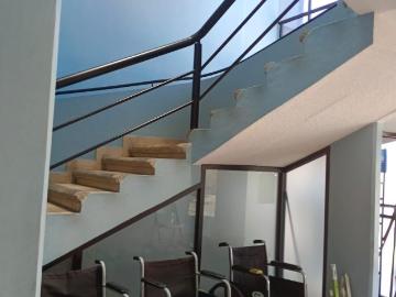Consultorio en Clinica de Especialidades Santa Elena