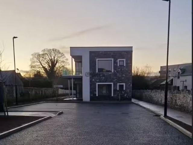 Coote Street, Portlaoise, Co. Laois, Portlaoise, Co. Laois is.