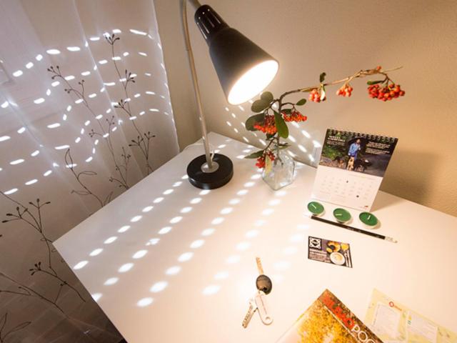Cool double bedroom in a 3 bedroom apartment close to Europa parkea