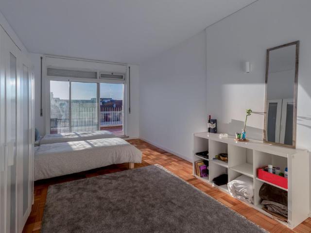 Cool twin bedroom near Francos metro room 3