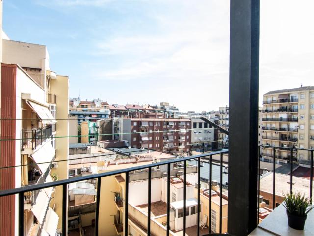 Cool 2 bedroom apartment near the iconic La Sagrada Família