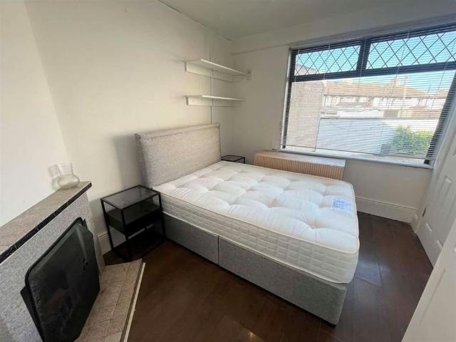 Cooley Road, Drimnagh, Dublin 12
